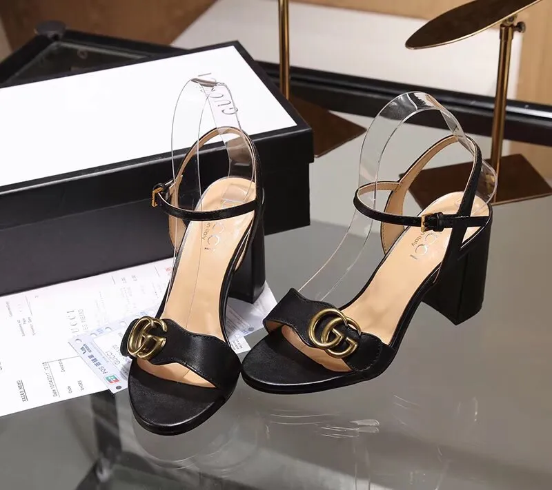 👟👟Ex-factory price 520👟👟 Women's Shoes Women's Clothing Gucci (GUCCI) official website 1:1 exquisite bronze buckle new summer one-line sandals are very well made and reassuring. The leather is shiny and tough. Comfortable and super comfortable to walk. It meets the actual needs of the public and is easy to control. Recommended fabric: first-layer cowhide lining/feet: sheepskin 🐑 genuine leather outsole. Heel height: 8cm. Color: gold, light gold, black, white, red, apricot. Size: 34-39 (sizes 40 and 41 need to be customized). Comes with receipt.